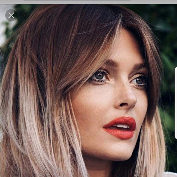 Meet your Posher, Dominique - Picture 1 of 1